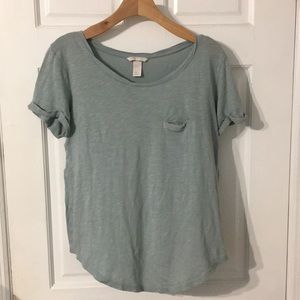 Round hem t-shirt